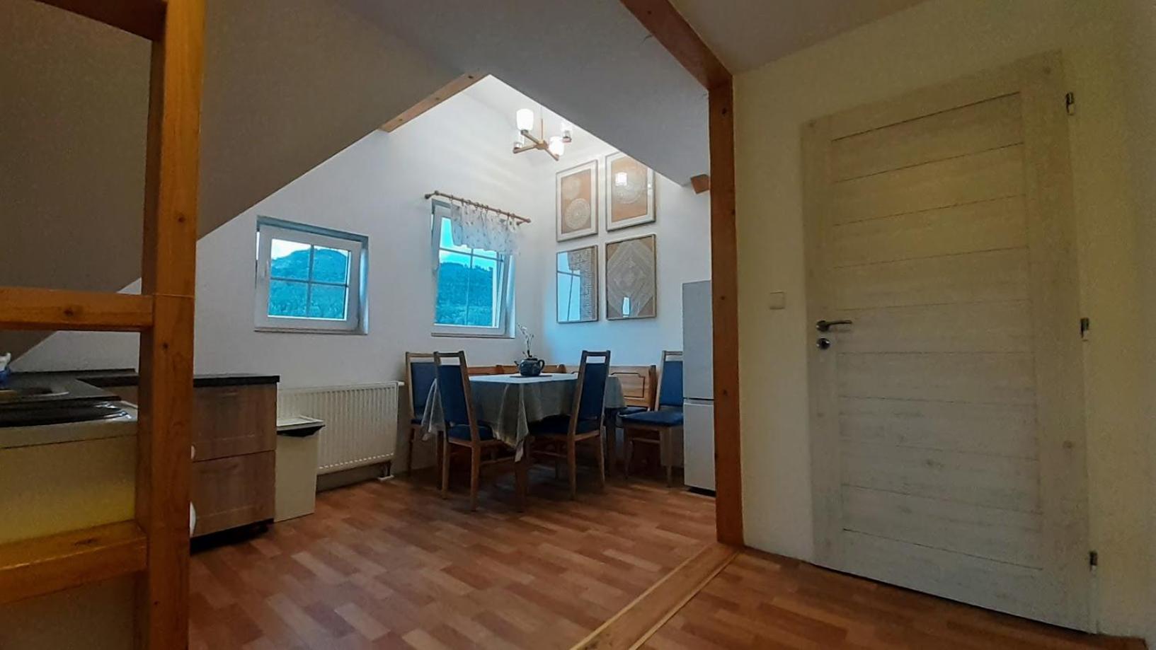 Apartman V Chaloupce Na Vrsku Bernsdorf Exteriör bild